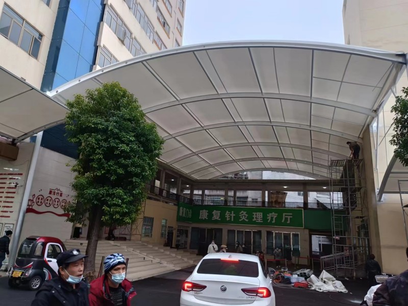 2026泰兴市膜结构车棚选哪家？源头厂家定制汽车充电桩停车棚-2